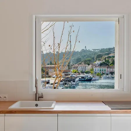 Le Ponton Vue Face Au Port Lägenhet